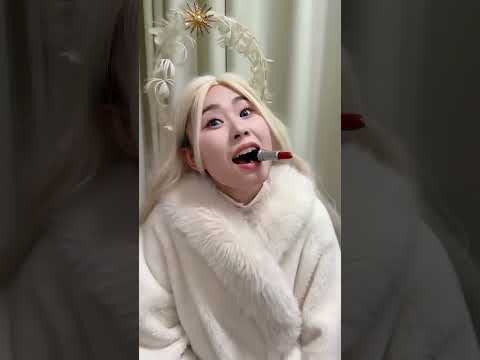 Oh my god! The clown almost exploded! #clown #angel