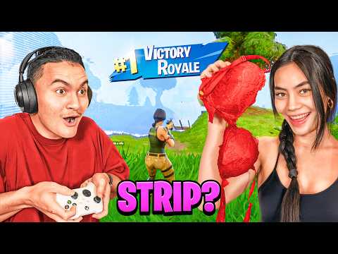 TEACHING My GIRLFRIEND How To Play FORTNITE