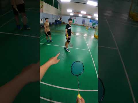 Thử Thách mượn vợt Astrox 99 Navy là chuyện nhỏ? #shorts