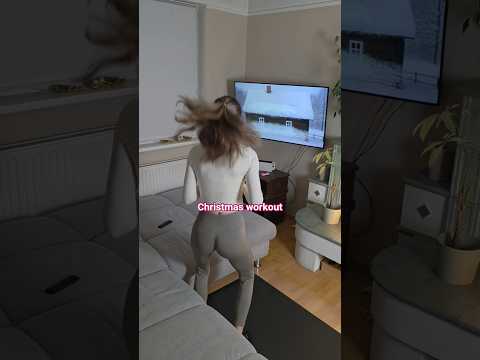 Christmas workout 🎄🎁 #shorts #shortvideos #workout