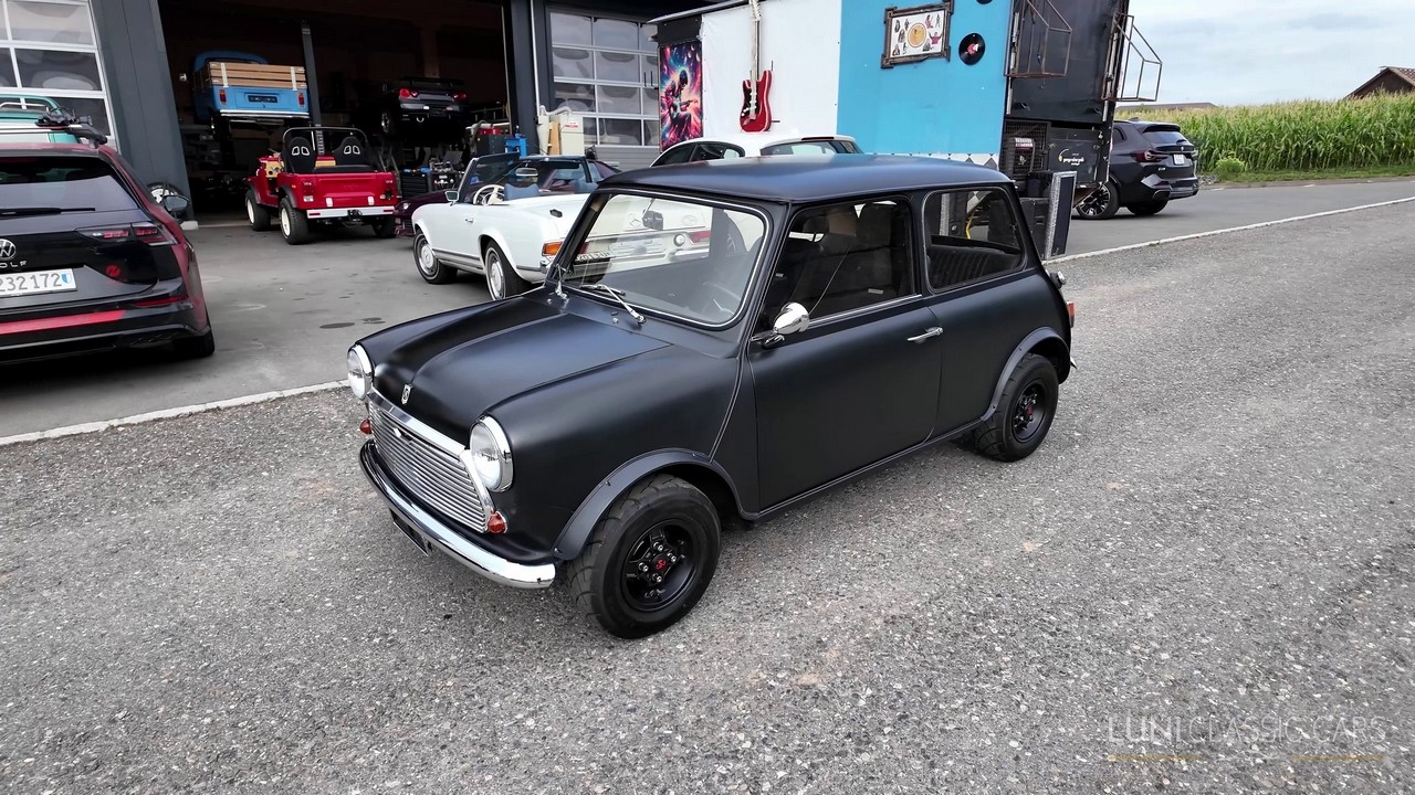 Video preview of Mini 1100 Special (1980)