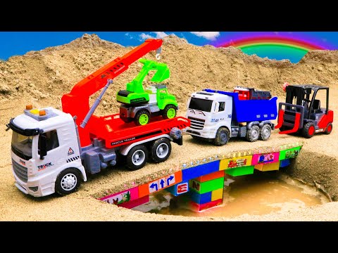 EXCAVATOR to the Rescue! Saving the Truck from the Pit |  Car toy stories | Enjo mini farm