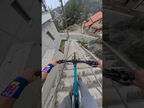 Basamaklardan uçak hızında iniş yaptım. Kafa kameram 📸 Insta360 X4 #bisiklet #downhill #mtb