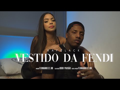 Kayblack - Vestido da Fendi  (Dir. @fernandezz.br)