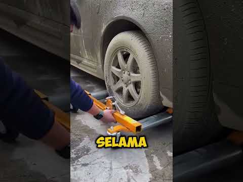 pria ini membersihkan mobil tua dan di berikan ke mertua#shorts #faktaunik #trendingshorts