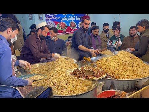 THE PESHAWARI CHAWAL - REHMAN GULL CHAWAL | SHOBA BAZAR, PAKISTAN STREET FOOD | GOLDEN CHAWAL