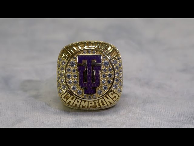 Taylor Men's Cross Country National Championship Ring