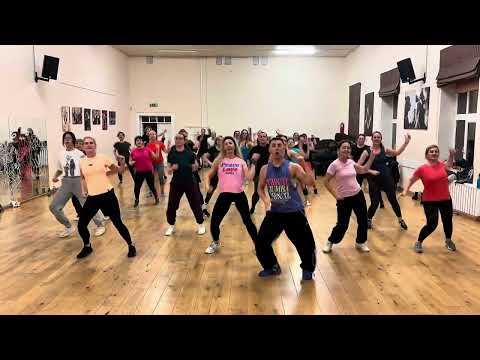 Zumba fitness - Pa' Los Envidiosos - Pitbull & Lenier