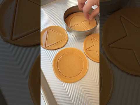 How To Make 2-Ingredient Squid Game Dalgona Candy - RECIPE LINK In The Comments ☂️🦑