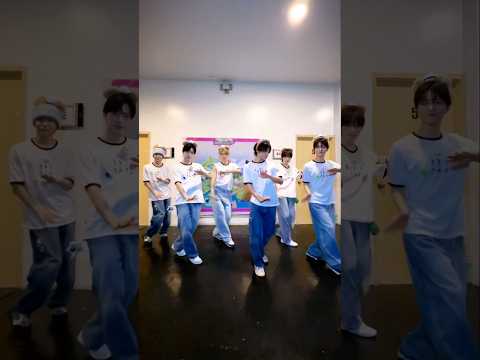 #NCTWISH ‘s #dalengdaledancechallenge #NCTWISH #LOGin #NCTWISH_LOGin #NCTWISH_ASIA_TOUR #MANILA