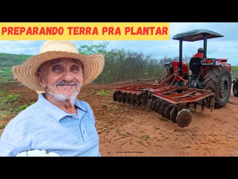 🚜PREPARANDO A TERRA PRA INICIAR A PLANTAÇÃO +TRABALHO DO CERCADO CONTINUA