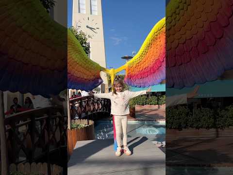 Kelebek gördüm 👀 #izmir #forumbornova #avm #shortsvideo #keşfetbeniöneçıkar #yotube