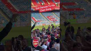 EZE DANCES TO HIS OWN SONG #arsenal #arsenalfans