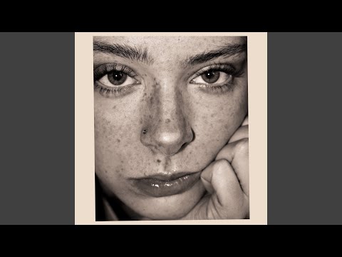 Vanilla - Holly Humberstone 