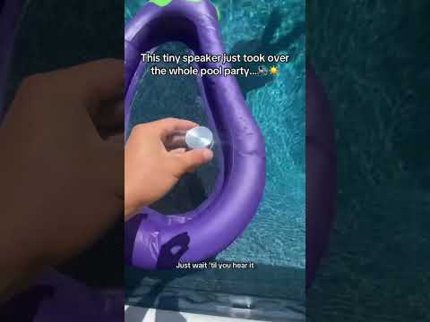 Link in bio๐| would you use this at the pool?!๐ฆ #minispeaker #tiktokmademebuyit #bluetooth #musica