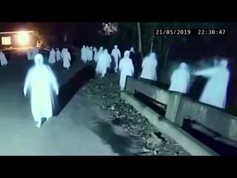 Jeder, der diese Videos gesehen hat, hat keine Erklärung dafür