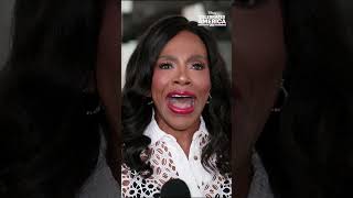 Icon Sheryl Lee Ralph sings National Anthem at Liberty Bell
