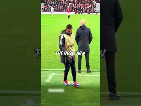 The difference between Manchester United and Sunderland with their oldest fans 💀