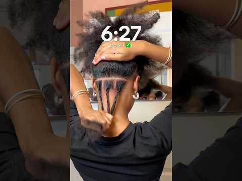 can you guess how long it took me to part my hair? hint: it wasn’t an hour 😅 #hairprep #naturalhair