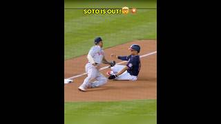 J.D.MARTINEZ GUNS DOWN JUAN SOTO! 🤯🧤 #mlb #baseball #parati #juansoto