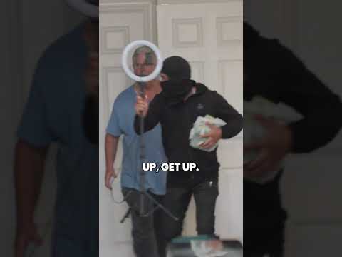 Funniest Robbery Prank on Locksmith!
