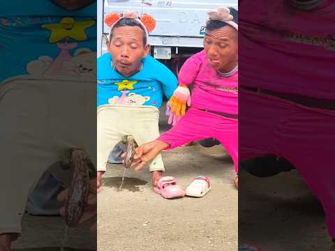2 bayi tua ngompol😱😂🤣   #funnyshorts