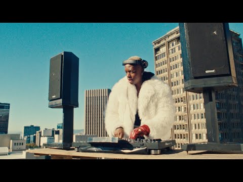 CIZA - ISAKA (6AM) ft. Jazzworx & Thukuthela (Official Music Video)