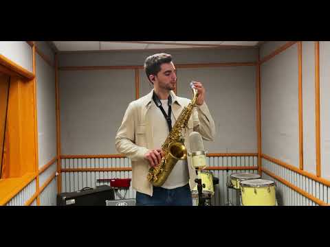 Vicent Bass Saxophone