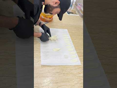 طريقة عمل وردة عباد الشمس بالشوكلاتة التركية