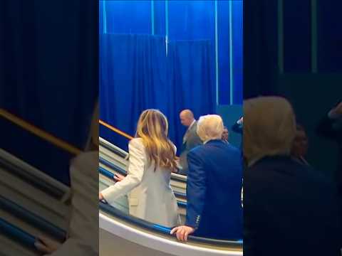 Escalator suddenly stopped! Trump And Melania Arrive At The United Nations For UNGA