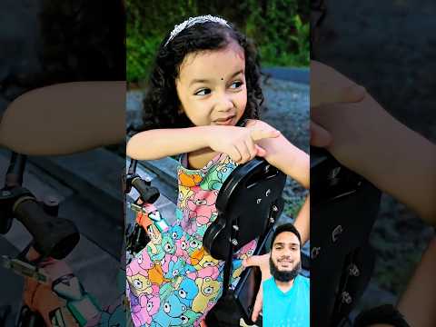 Hey, look at the glasses.