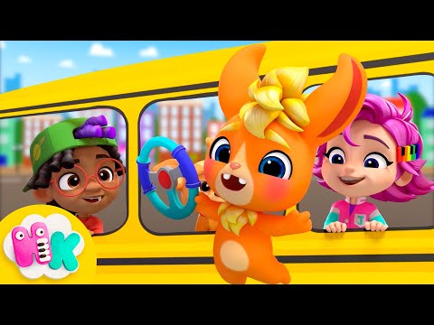 As rodas do ônibus 🚌 Música Infantil | HeyKids em Português