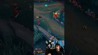 Never turn your back on a Shaco #leagueoflegends
