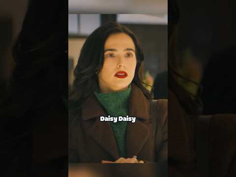 Ella descubrió algo gracias a esta vendedora 😳 | Título: Algo de Tiffany | #shorts #cineenespañol