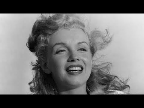 Marilyn Monroe on Tobay beach NY 1949. By Andre de Dienes.1960 interview