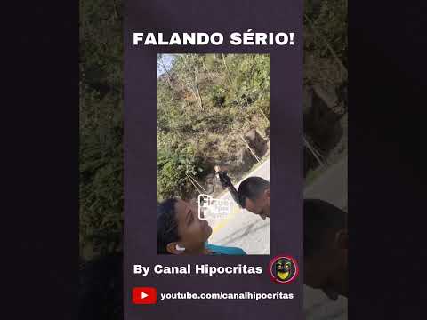 Uma mulher trans revistada por um policial homem, o que você acha? #policial #hipocrita #hipocrisia