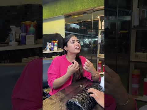Nail artists v/s client