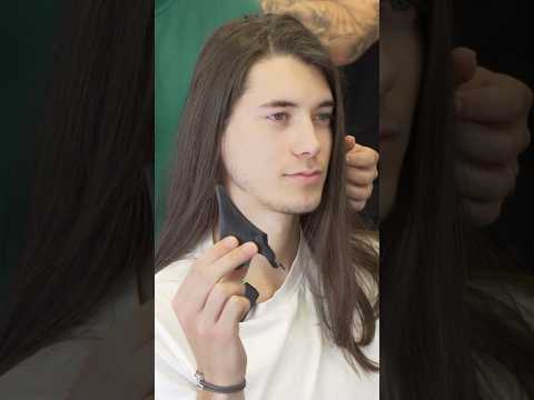 Il a laissé pousser ses cheveux pendant 3 ans… et sa copine lui dit de tout couper🫢 #barber