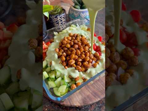 Crispy roasted chickpea salad #salad #chickpeasalad