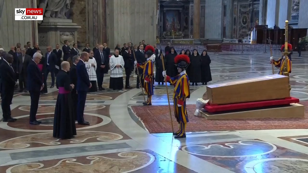 Prince William and UK’s Keir Starmer pay their respects in front of coffin