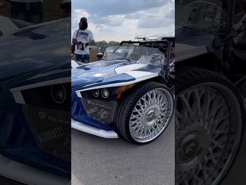 Slingshot on 22’s Forgiatos Riding Thru