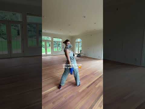 MY FIRST PROJECT IN THE NEW HOUSE! I WILL FIGURE IT OUT 🙈😅 #homereno #woodfloors #restoration #diy