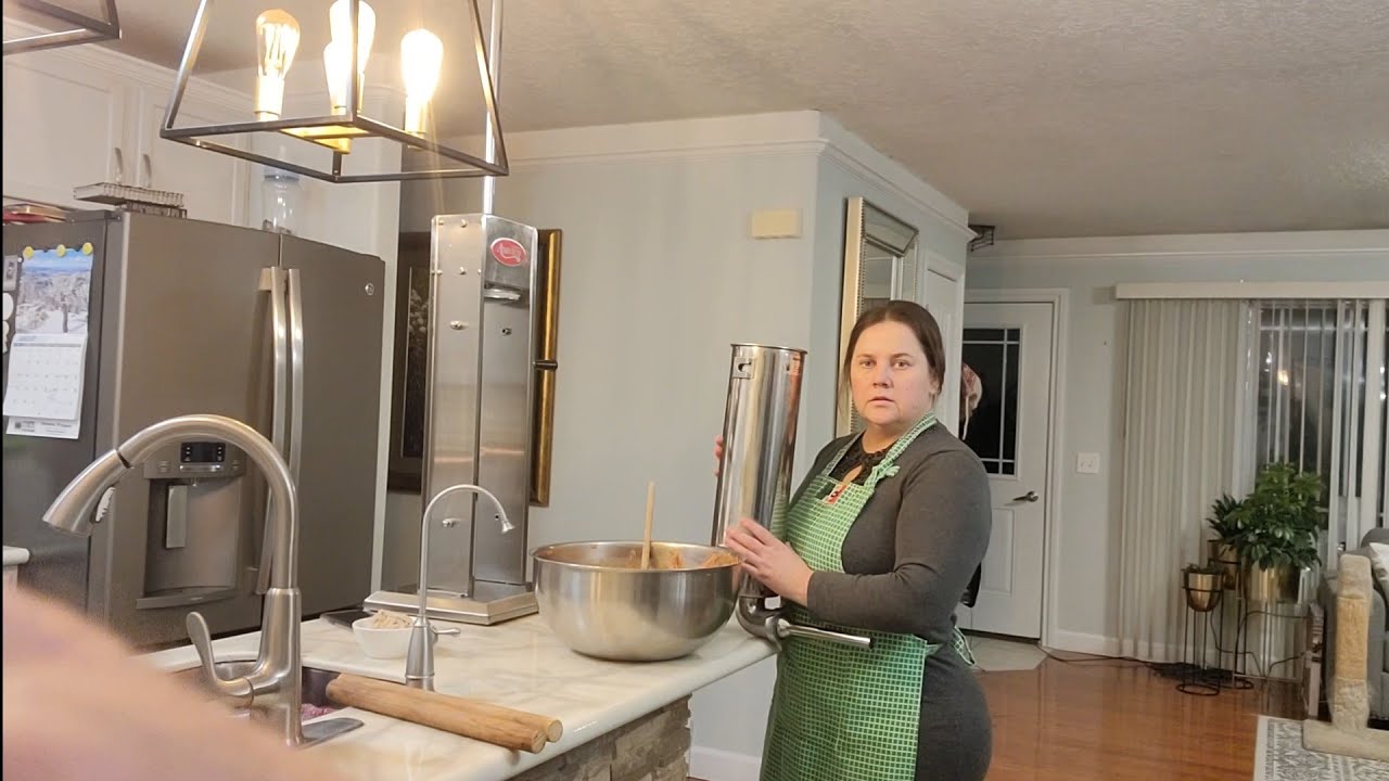 Рубленная колбаса своими руками / копчёная колбаса /домашняя колбаса в духовке