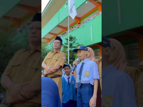 Hari pertama masuk sekolah โจ