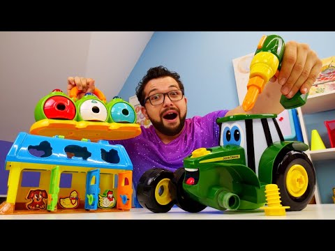 Çocuk oyunları. Oyuncak traktör Johnny ile eğlenceli oyunlar. İbrahim ile video.