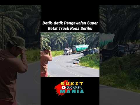 Detik-detik Pengawalan Super Ketat Truck Roda Seribu