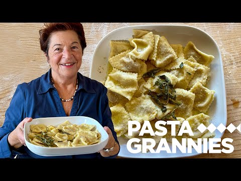 Discover sweet & savoury tortelli with pumpkin and amaretti biscuits! | Pasta Grannies