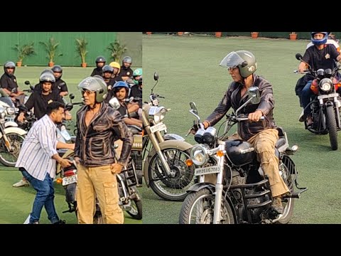 Akshay Kumar With Veer Pahariya Entry On Bike | Trailer Launch of Sky Force movie