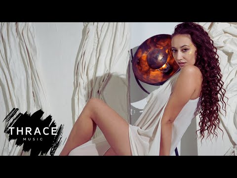 Loredvn x Betty Blumetti - dreamlike blue (Official Music Video)