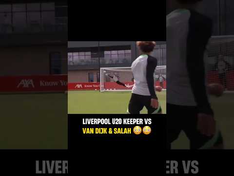 Van Dijk “What a save” 😳 He was impressed 👏🏽 #football #futbol #footballshorts #goalkeeper